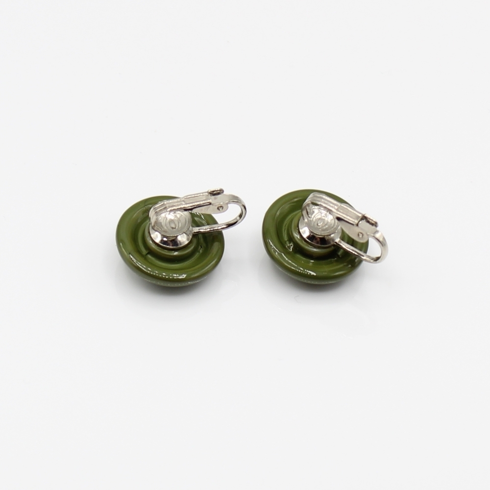 Vintage enamel button clip earrings - Picture 2 of 7